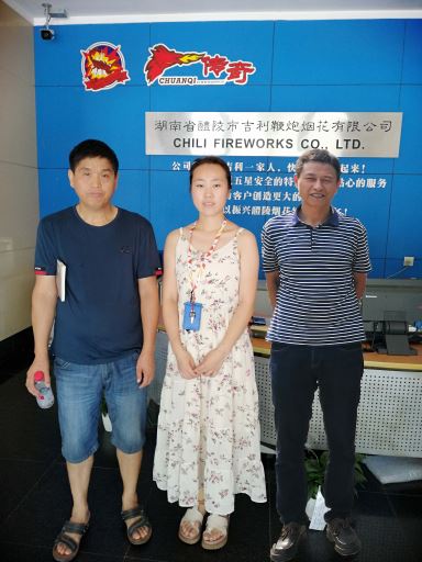 1583908844333776.jpg Compress_合影.jpg